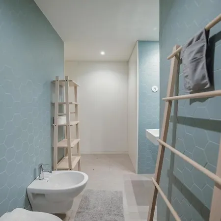 Riverside Loft By Homing Apartment *